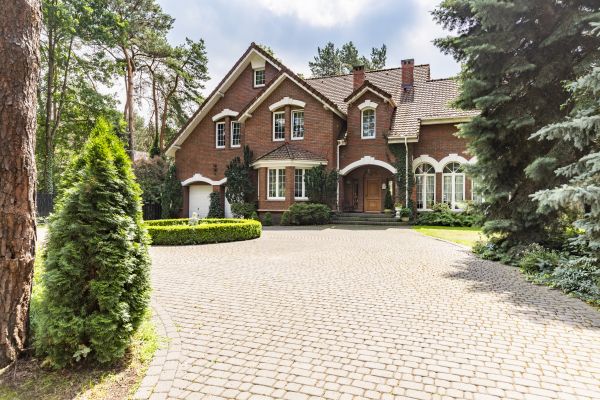 Driveway Brick Repair in Lees Summit